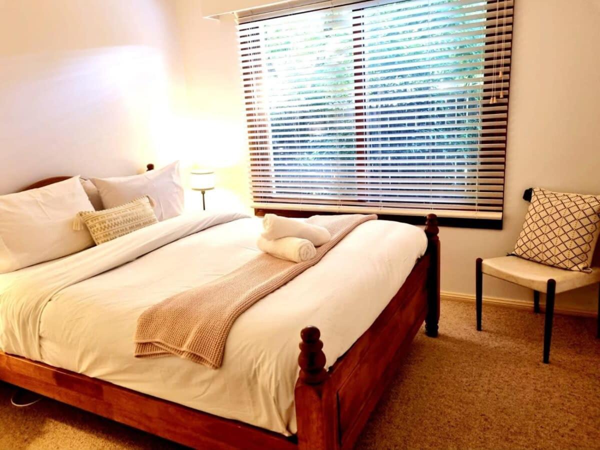 3 Bdrm 2 Bthrm House Close To Canberra Cbd & Anu Dış mekan fotoğraf