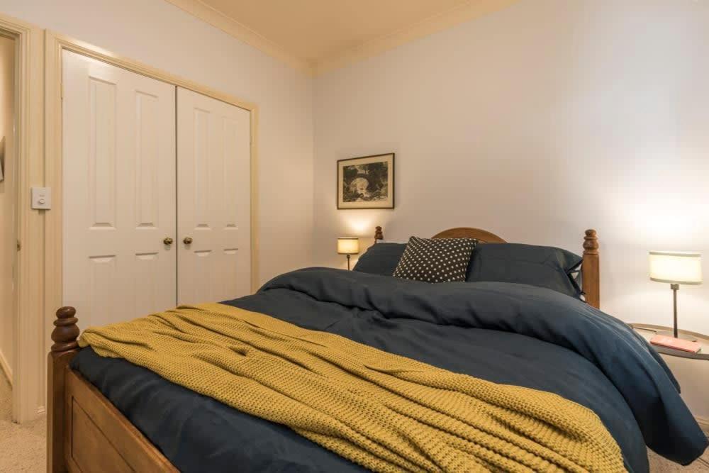 3 Bdrm 2 Bthrm House Close To Canberra Cbd & Anu Dış mekan fotoğraf