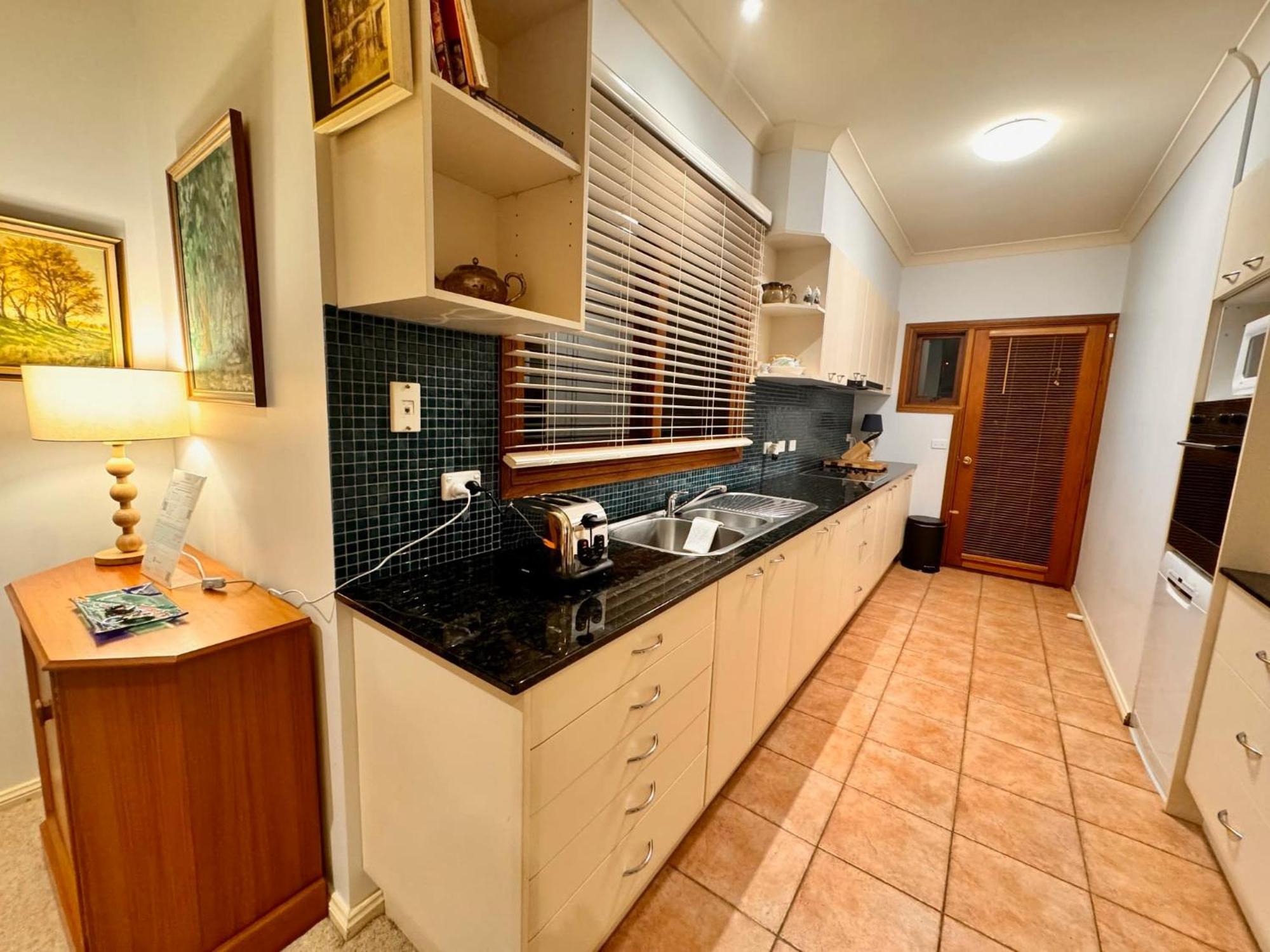 3 Bdrm 2 Bthrm House Close To Canberra Cbd & Anu Dış mekan fotoğraf